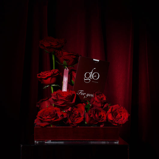 RED ROSES GIFT CARD AND GLO gift card